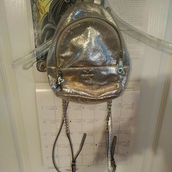 Victorias Secret Gold Backpack Mini Chain Straps Logo Charms CUTE!!! - Picture 2 of 12